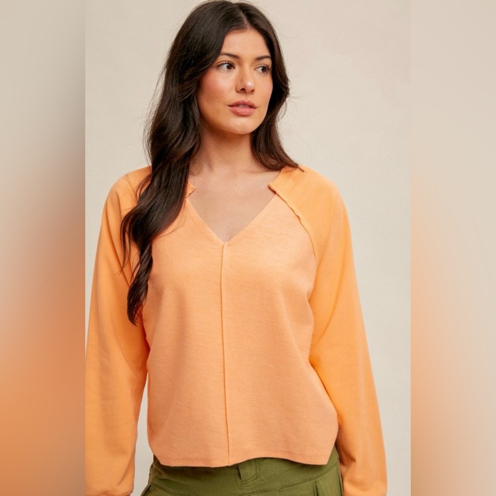 #22 🩷 🧡 **2 COLORS **V NECK ASYMMETRICAL SWEATSHIRT - Picture 3 of 7